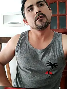 Bradd 32 online show from 10-25-25, 05:02