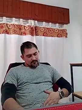 Bradd 32 online show from 06-15-26, 05:23