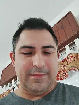 Bradd 32 online show from 05-12-26, 11:27