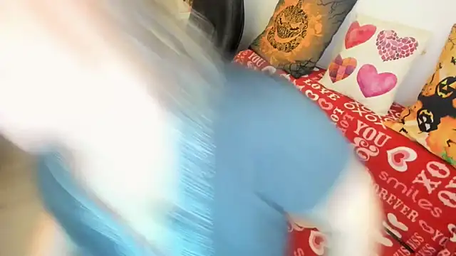 MildMature online show from 10-29-25, 01:04