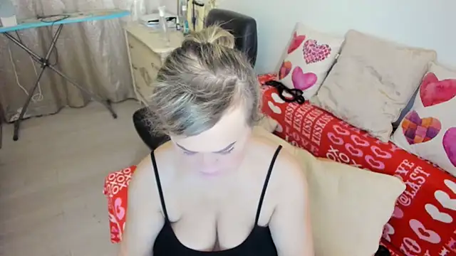 MildMature online show from 02-14-26, 01:28