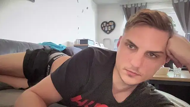 Sweetbooy90 online show from 05-13-26, 07:37