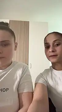 FemmeAffair online show from 04-08-26, 11:39