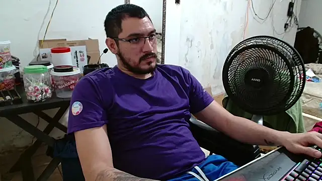 Leonino231 online show from 11-26-25, 08:09