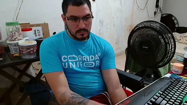 Leonino231 online show from 11-17-25, 06:01