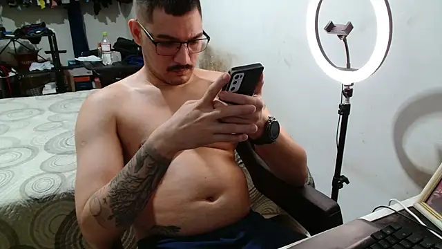 Leonino231 online show from 03-26-26, 08:18