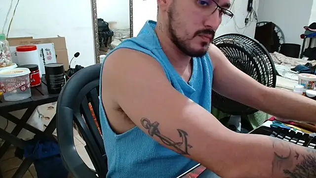 Leonino231 online show from 11-17-25, 12:58