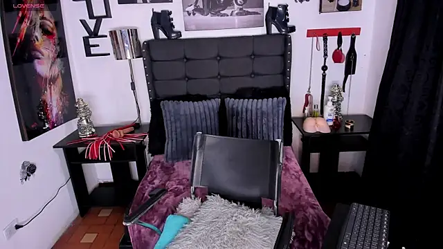 LunarisSmith online show from 04-19-26, 06:10