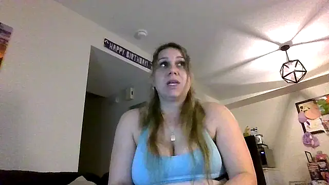Snapshot of thedevinemama chatting on 06-28-26, 03:02 thedevinemama online show from 06-28-26, 03:02