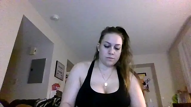Snapshot of thedevinemama chatting on 02-20-26, 03:03 thedevinemama online show from 02-20-26, 03:03