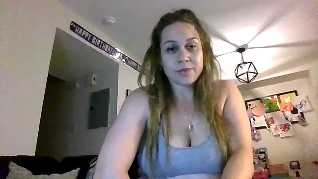 Snapshot of thedevinemama chatting on 07-04-26, 02:51 thedevinemama online show from 07-04-26, 02:51