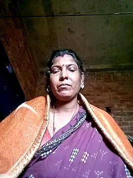 Savita992 online show from 12-18-25, 09:36