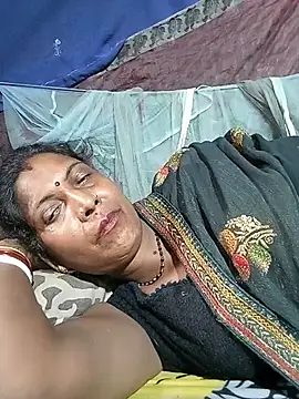 Snapshot of Savita992 chatting on 07-17-26, 08:11 Savita992 online show from 07-17-26, 08:11