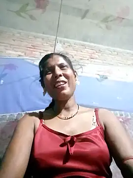 Snapshot of Savita992 chatting on 06-17-26, 07:02 Savita992 online show from 06-17-26, 07:02