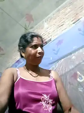 Snapshot of Savita992 chatting on 06-25-26, 05:51 Savita992 online show from 06-25-26, 05:51