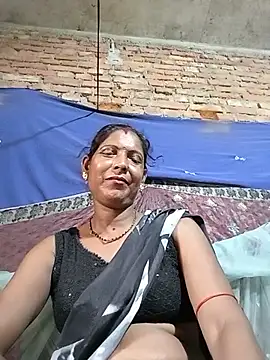 Snapshot of Savita992 chatting on 06-30-26, 08:47 Savita992 online show from 06-30-26, 08:47