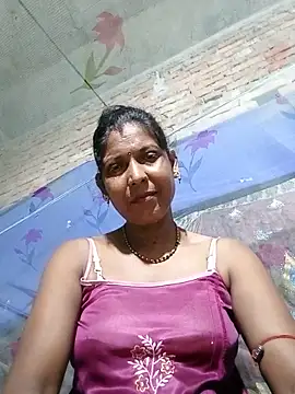 Snapshot of Savita992 chatting on 06-19-26, 07:09 Savita992 online show from 06-19-26, 07:09