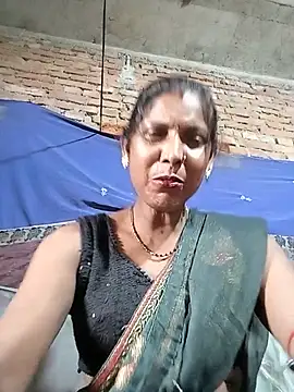 Snapshot of Savita992 chatting on 07-03-26, 10:44 Savita992 online show from 07-03-26, 10:44
