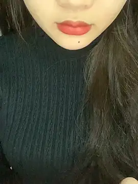 Linhtruong  online show from 11-28-25, 04:12