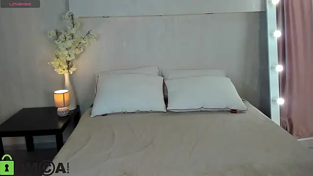 Adelina Bliss online show from 05-04-26, 09:45