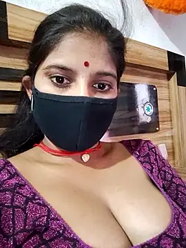 Daisygirl9 online show from 05-18-26, 12:54