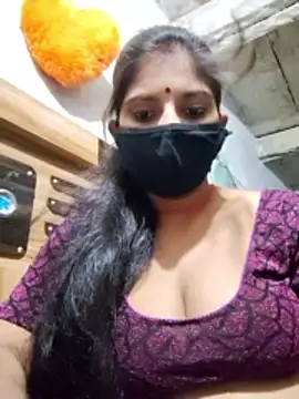 Daisygirl9 online show from 06-15-26, 04:50
