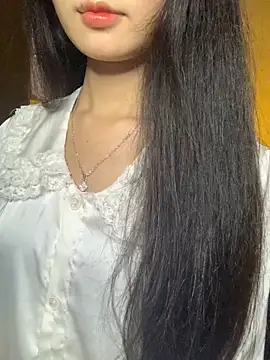 Nhinhi18 online show from 12-19-25, 03:25