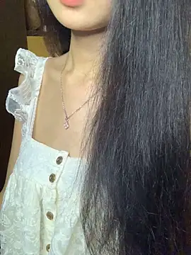 Snapshot of Nhinhi18 chatting on 06-09-26, 03:02 Nhinhi18 online show from 06-09-26, 03:02