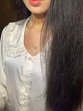 Nhinhi18 online show from 02-25-26, 04:18