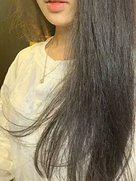 Nhinhi18 online show from 04-12-26, 03:04