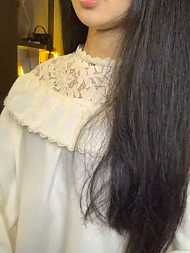 Nhinhi18 online show from 03-22-26, 04:30