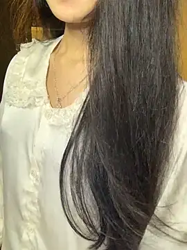 Snapshot of Nhinhi18 chatting on 06-02-26, 03:12 Nhinhi18 online show from 06-02-26, 03:12