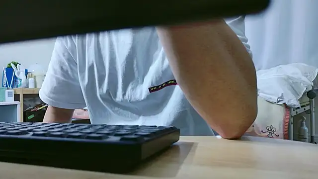 C-4bomb online show from 03-11-26, 01:10