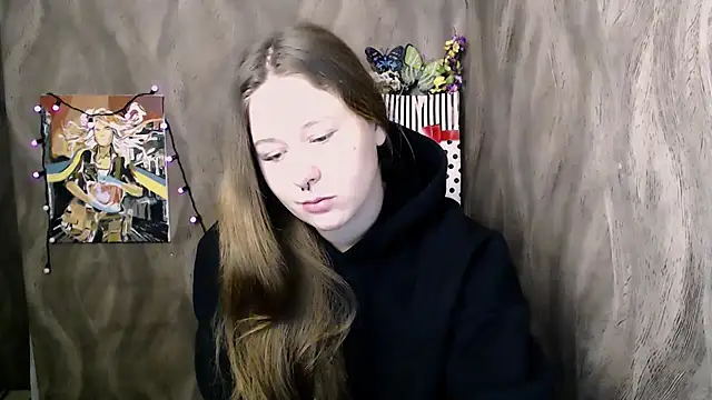 Snapshot of Linda_S_ chatting on 10-02-25, 09:34 Linda S online show from 10-02-25, 09:34