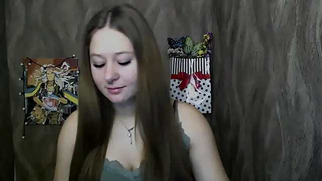 Snapshot of Linda_S_ chatting on 10-09-25, 08:04 Linda S online show from 10-09-25, 08:04