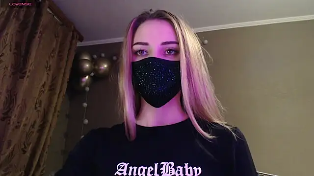 Iris lave online show from 11-16-25, 04:23