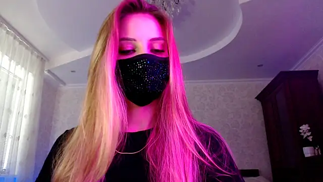 Snapshot of Iris_lave chatting on 07-13-26, 03:55 Iris lave online show from 07-13-26, 03:55