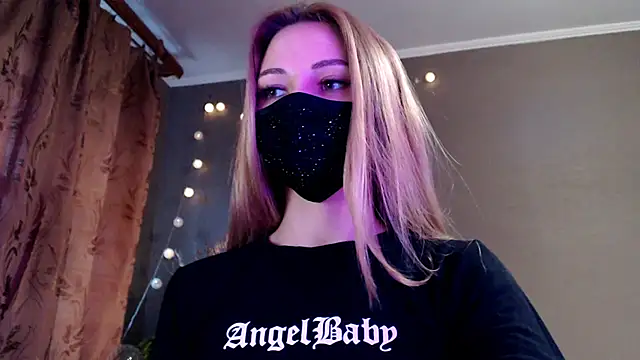 Iris lave online show from 03-22-26, 03:57