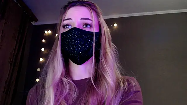 Iris lave online show from 01-17-26, 03:04