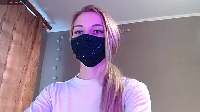 Iris lave online show from 09-29-25, 03:06