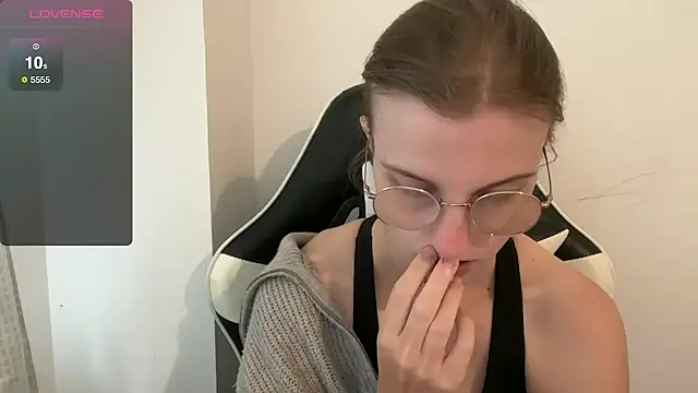 BustyKellyXXX online show from 10-10-25, 09:10