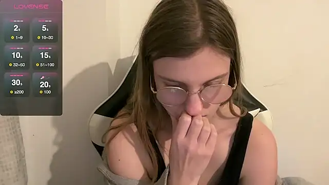 BustyKellyXXX online show from 01-10-26, 08:37