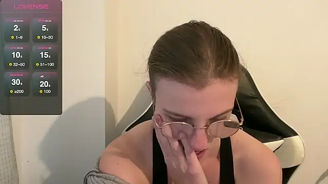 BustyKellyXXX online show from 12-17-25, 03:39