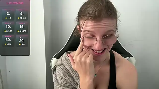 BustyKellyXXX online show from 11-25-25, 10:26