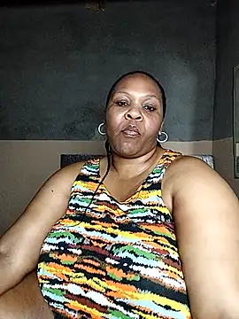 Snapshot of Moretl chatting on 10-14-25, 09:47 Moretl online show from 10-14-25, 09:47