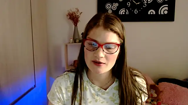 Camila-ventura online show from 02-05-26, 07:43