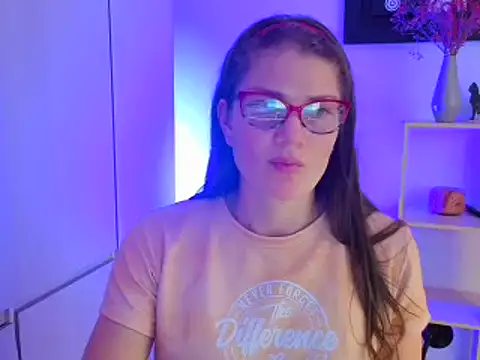 Camila-ventura online show from 11-16-25, 08:35