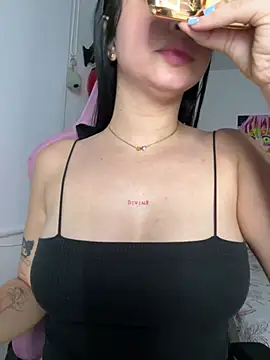 lucy grey25 online show from 03-02-26, 06:59