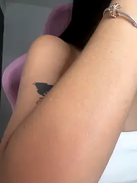 lucy grey25 online show from 12-15-25, 07:52