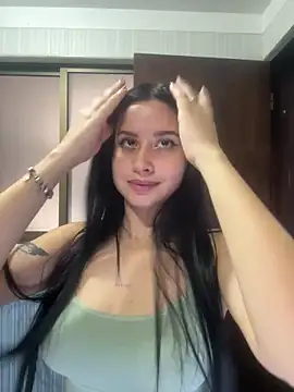 lucy grey25 online show from 02-08-26, 09:23